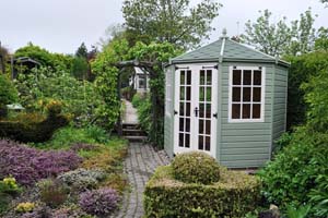 Octagonal summerhouse