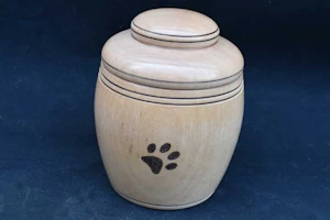 Pet urns