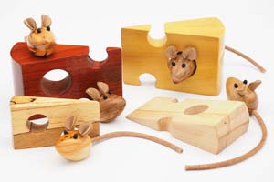 Wooden mice with cheese