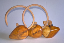 Wedding mice in wood