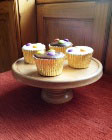 wood cakestand