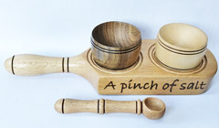 Salt and pepper pot with stand
