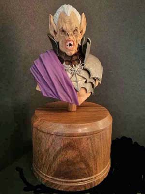 Figurine plinth